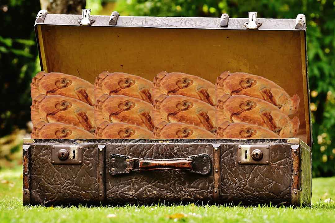 Pasties_in_suitcase_who_invented_the_wine_cask